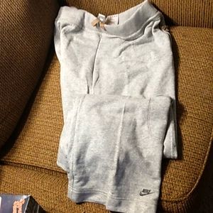 NWOT Mens sweat/lounge pants with side pockets